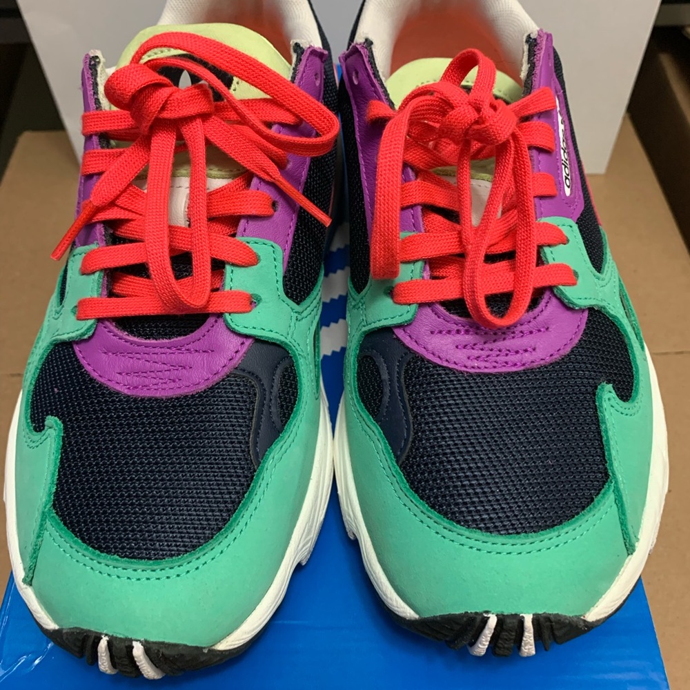 Adidas Falcon Sneakers